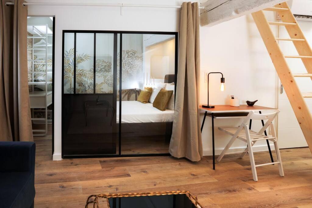 Appartement Le Palais D'alienor - Parking Gratuit *